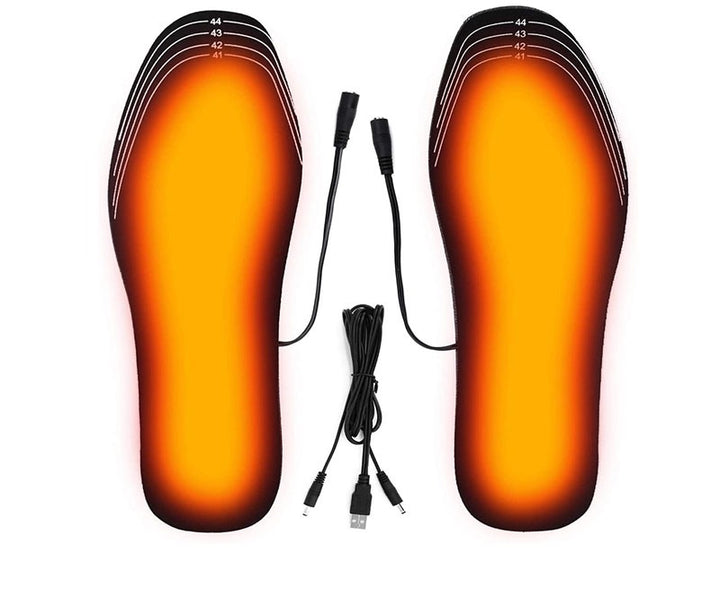 Pair of USB heated insoles with cable