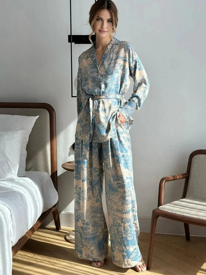 Women's Printed Two-Piece Set with Long Sleeves and Trousers