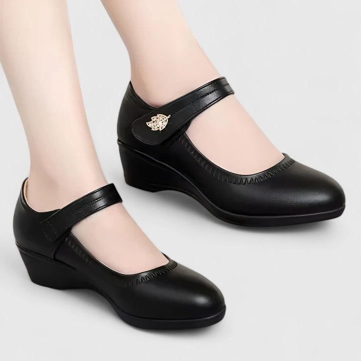 Daleyandra | Orthopaedic Shoes