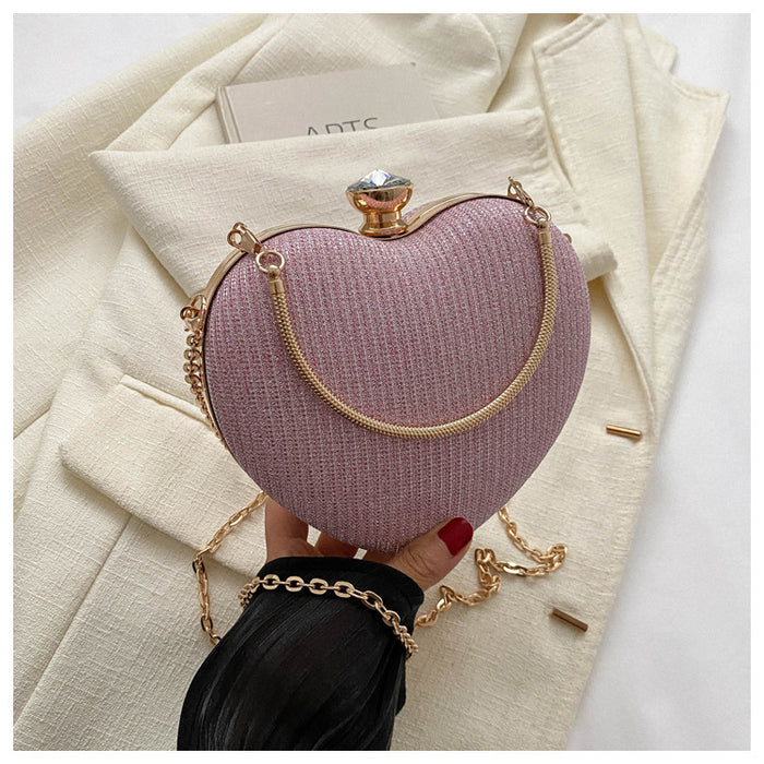 Millie | Heart-shaped evening clutch with chain strap