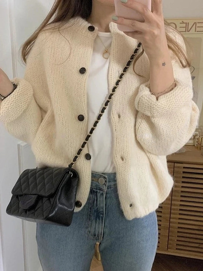 Women's Knitted Button-Front Cardigan Round Neck
