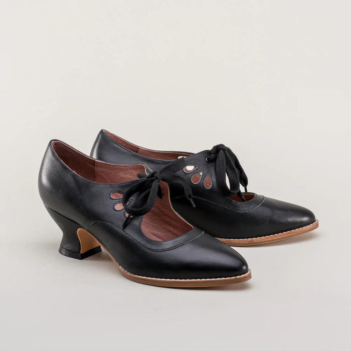 Women's Lace-Up Heeled Shoes with Cutout Detail